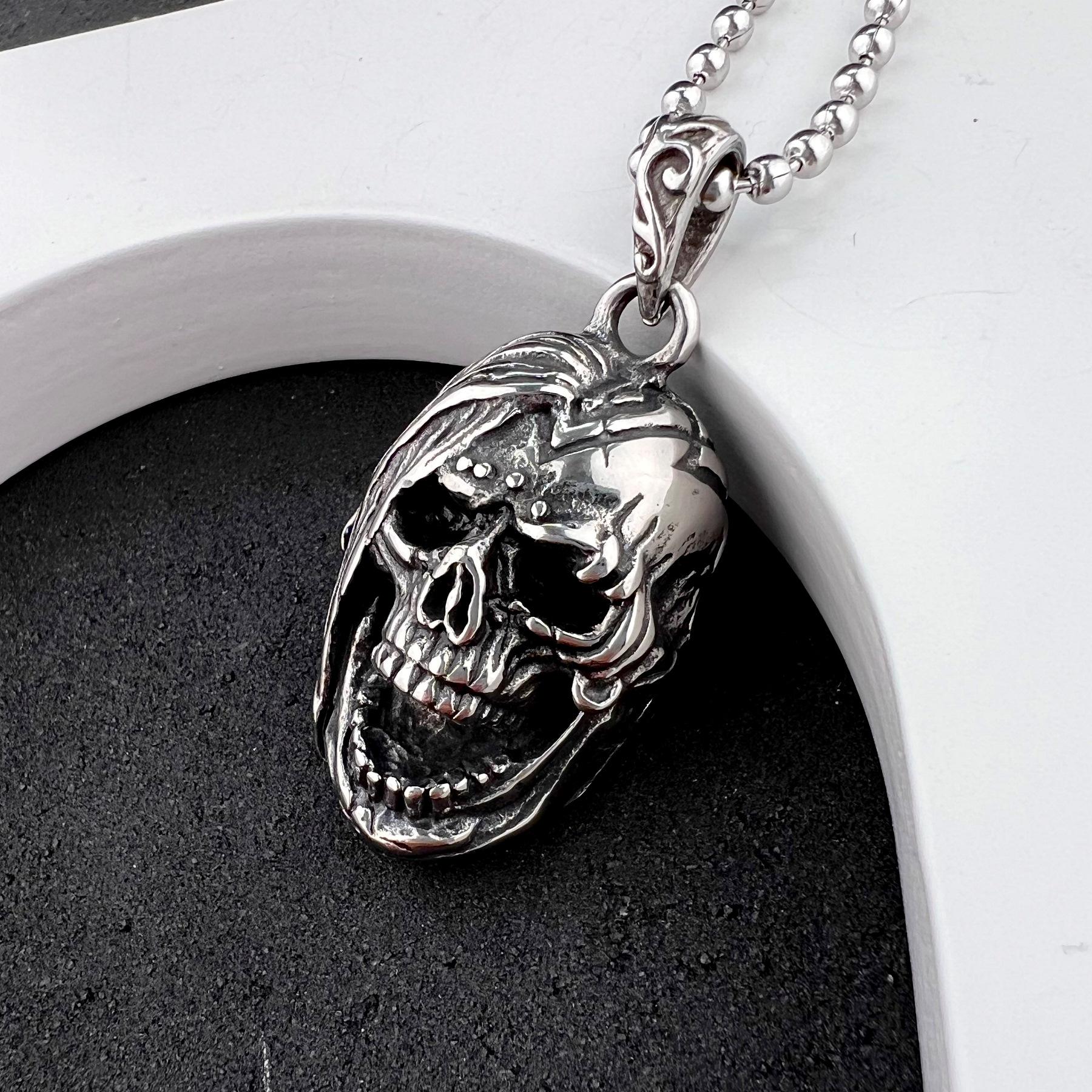 Кулон готический череп из нержавеющей медицинской стали (PS-112)