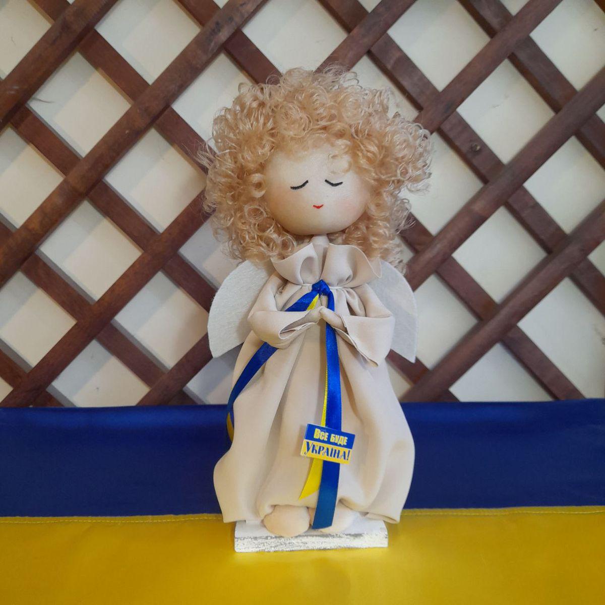 Ангел "Молится за Украину" 28 см Гранд Презент