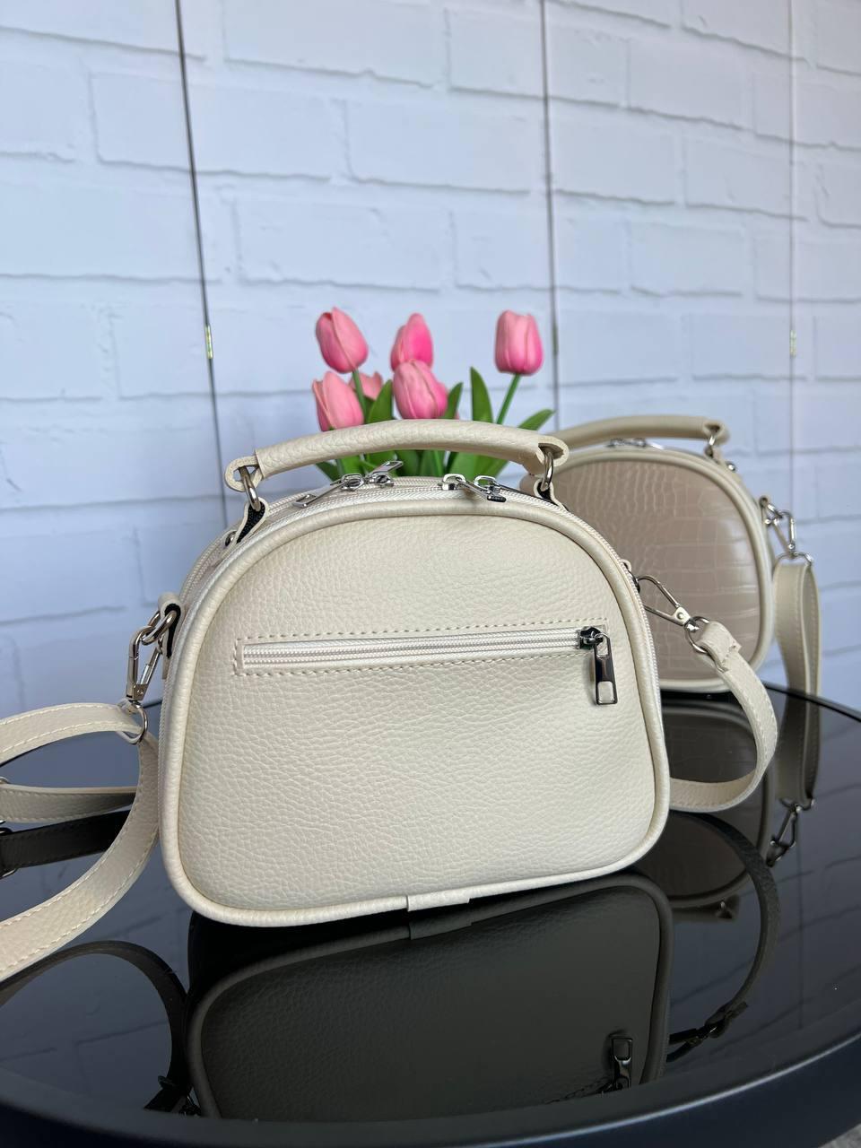 Сумка женская кросс-боди из экокожи с принтом 22х17х9 см Темно-бежевый (2683574712) - фото 5 Сумка женская кросс-боди из экокожи с принтом 22х17х9 см Темно-бежевый (2683574712) - фото 5