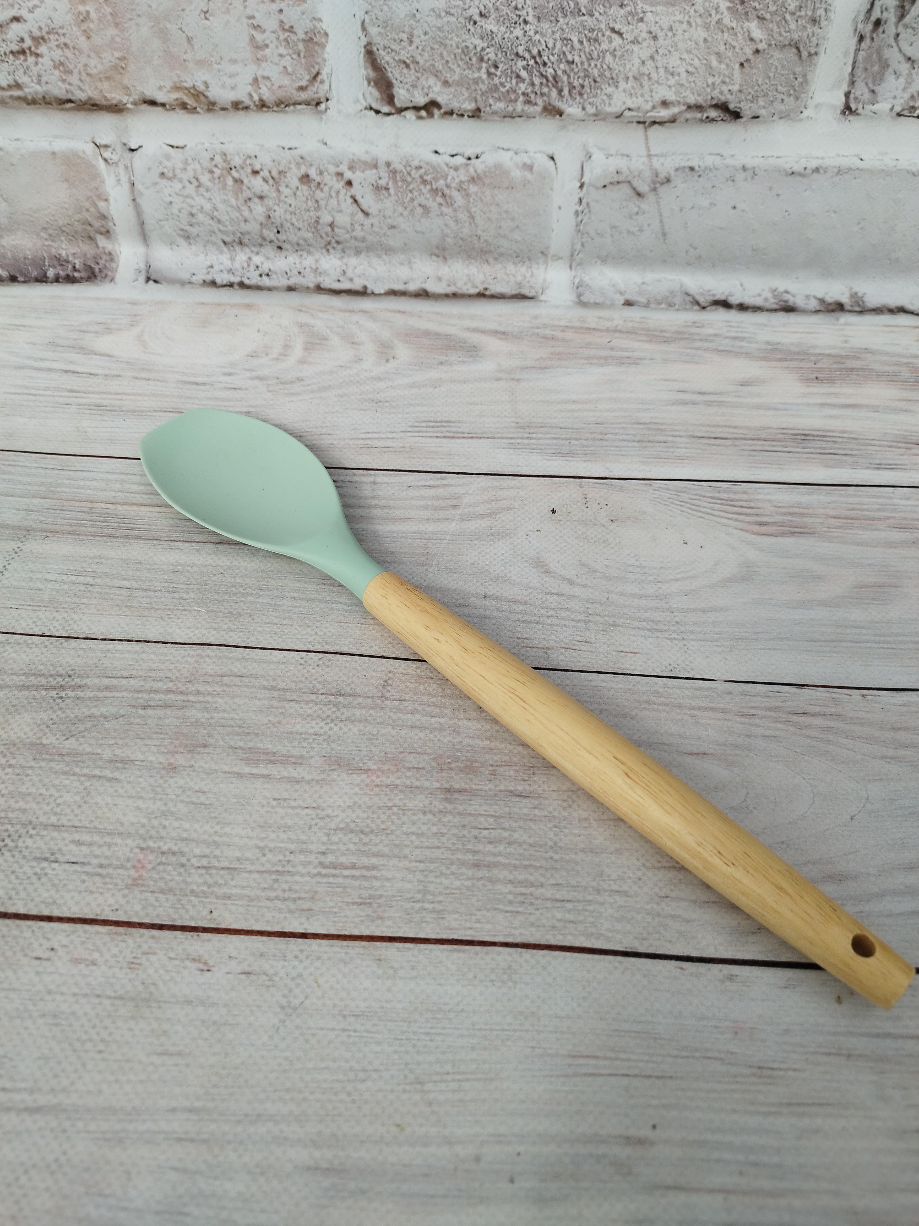 Лопатка кухонная Kitchenware силикон с бамбуковой ручкой 31,5 см Бирюзовый (25199866)