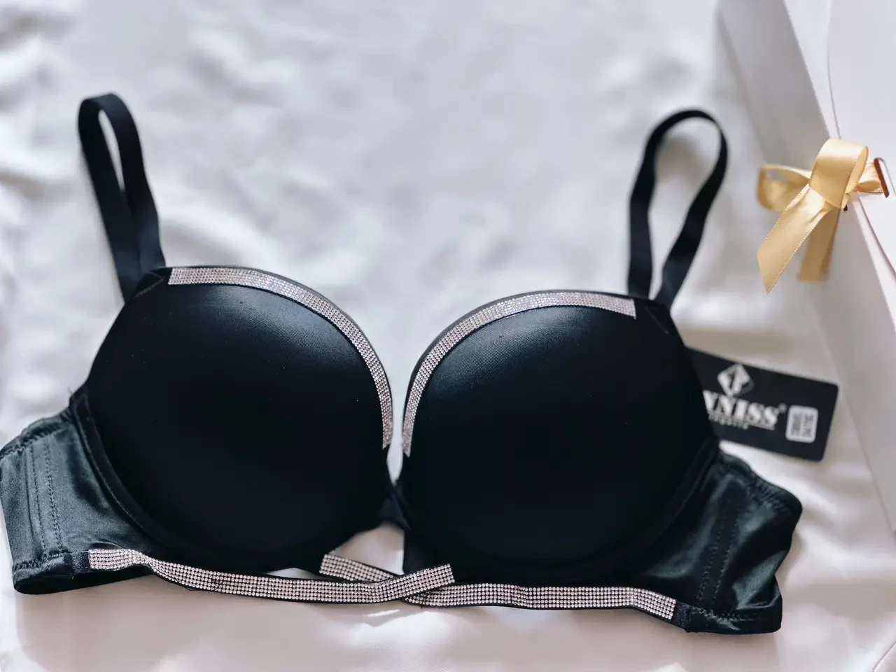 Бюстгальтер Fnniss балконет на косточках из Push-Up 80С Черный (7395)