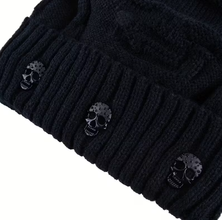 Шапка теплая однотонная на флисе с черепами Черный (ШЧЧ1) - фото 5 Шапка теплая однотонная на флисе с черепами Черный (ШЧЧ1) - фото 5