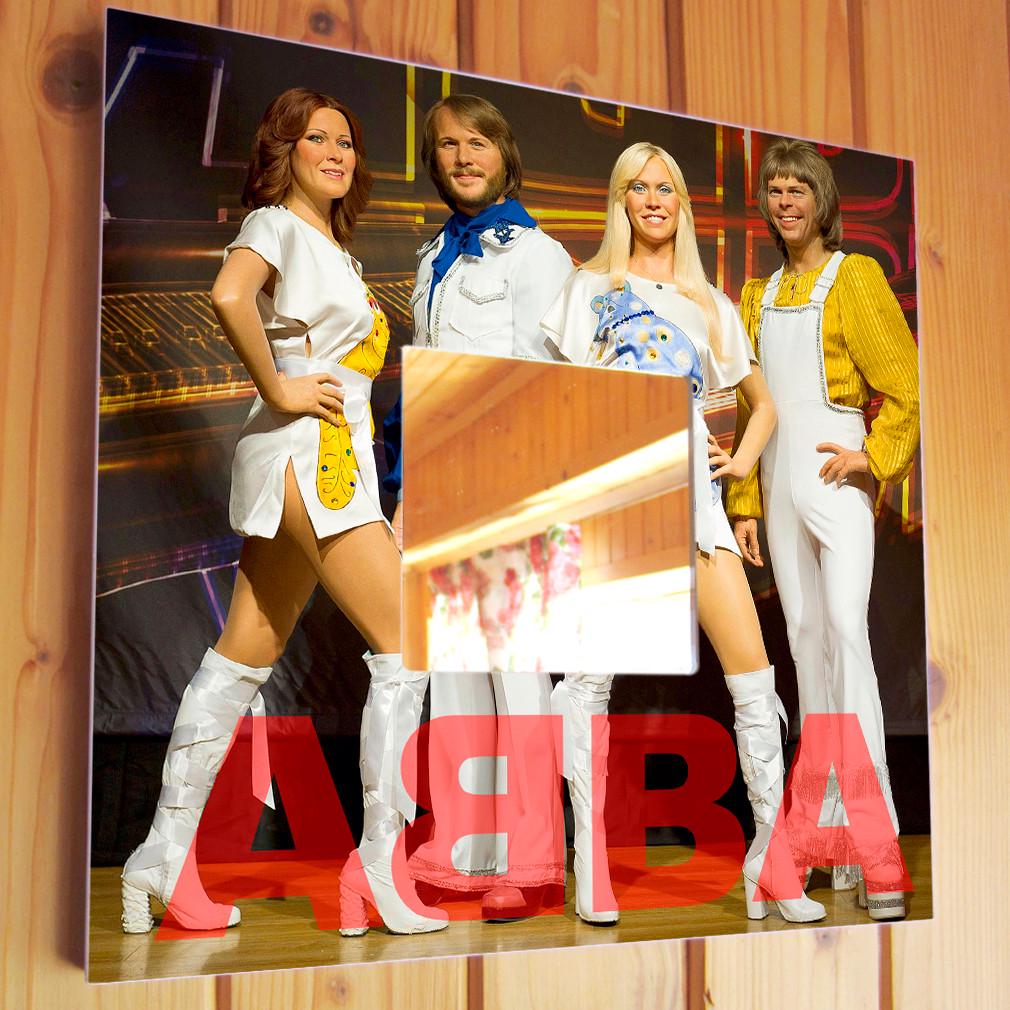 Зеркало настенное АBBА 260х260 мм (M00946) Зеркало настенное АBBА 260х260 мм (M00946)