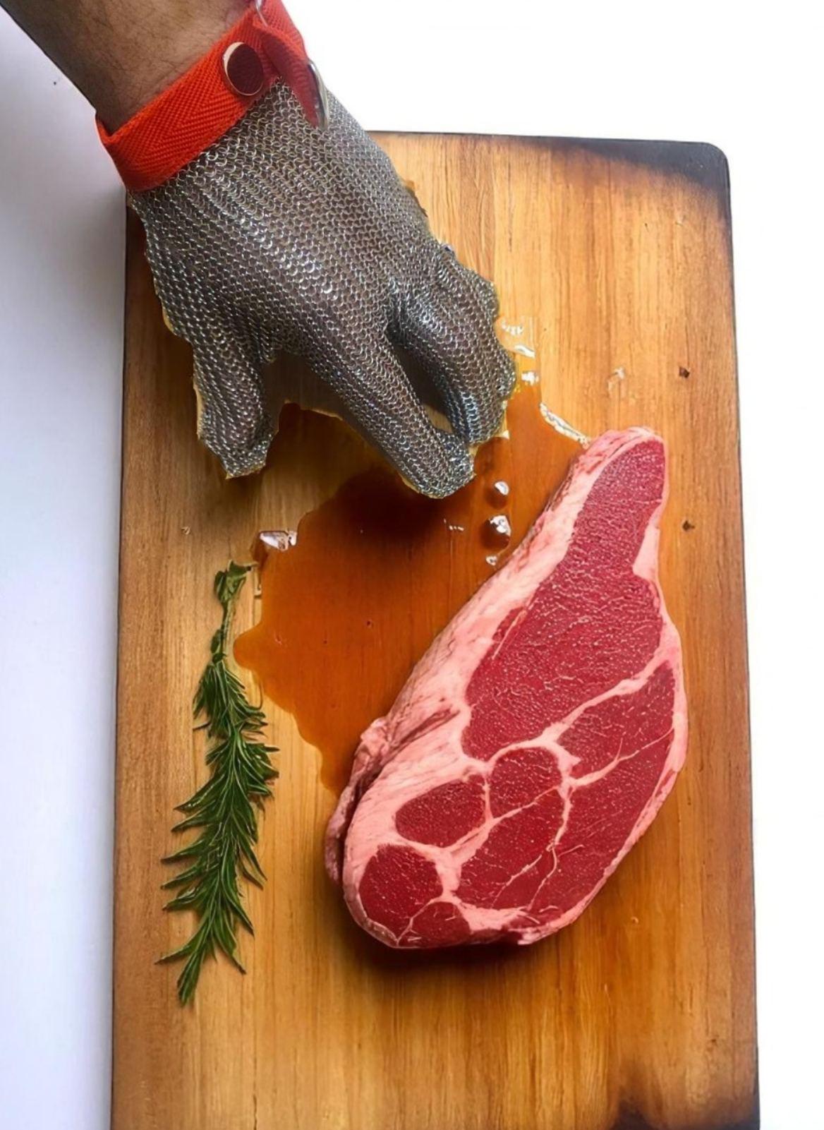 Кольчужная перчатка из нержавеющей стали для защиты рук M Кольчужная перчатка из нержавеющей стали для защиты рук M