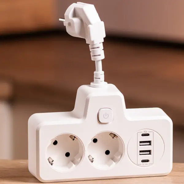 Фильтр-разветвитель сетевой SNAILS 2 розетки LED 4 USB 8 см Белый (HP-5-17) - фото 8 Фильтр-разветвитель сетевой SNAILS 2 розетки LED 4 USB 8 см Белый (HP-5-17) - фото 8