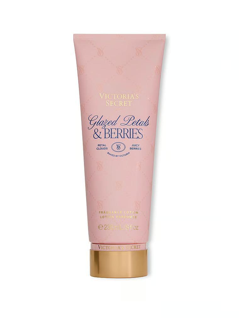 Лосьон для тела Victoria's Secret Glazed Petals & Berries Fragrance Lotion 236 мл (27183217) Лосьон для тела Victoria's Secret Glazed Petals & Berries Fragrance Lotion 236 мл (27183217)
