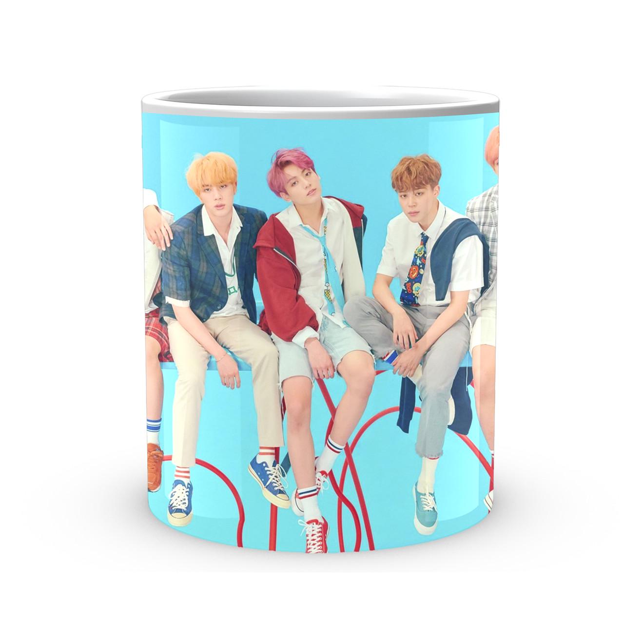 Чашка Gee! Bangtan Boys BTS Яскраво-блакитний фон Турніки CP 04.473.948 - фото 3