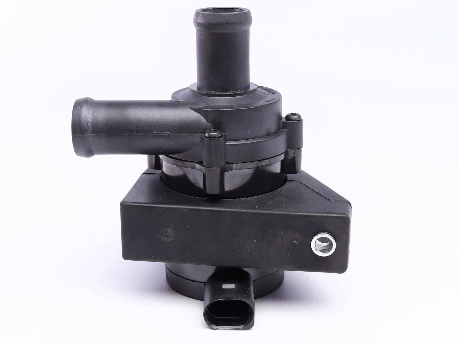 Насос системи охолодження додатковий NRF Audi A4/A5/Q5/Skoda Octavia II 1.6-2.0D (03-390018)