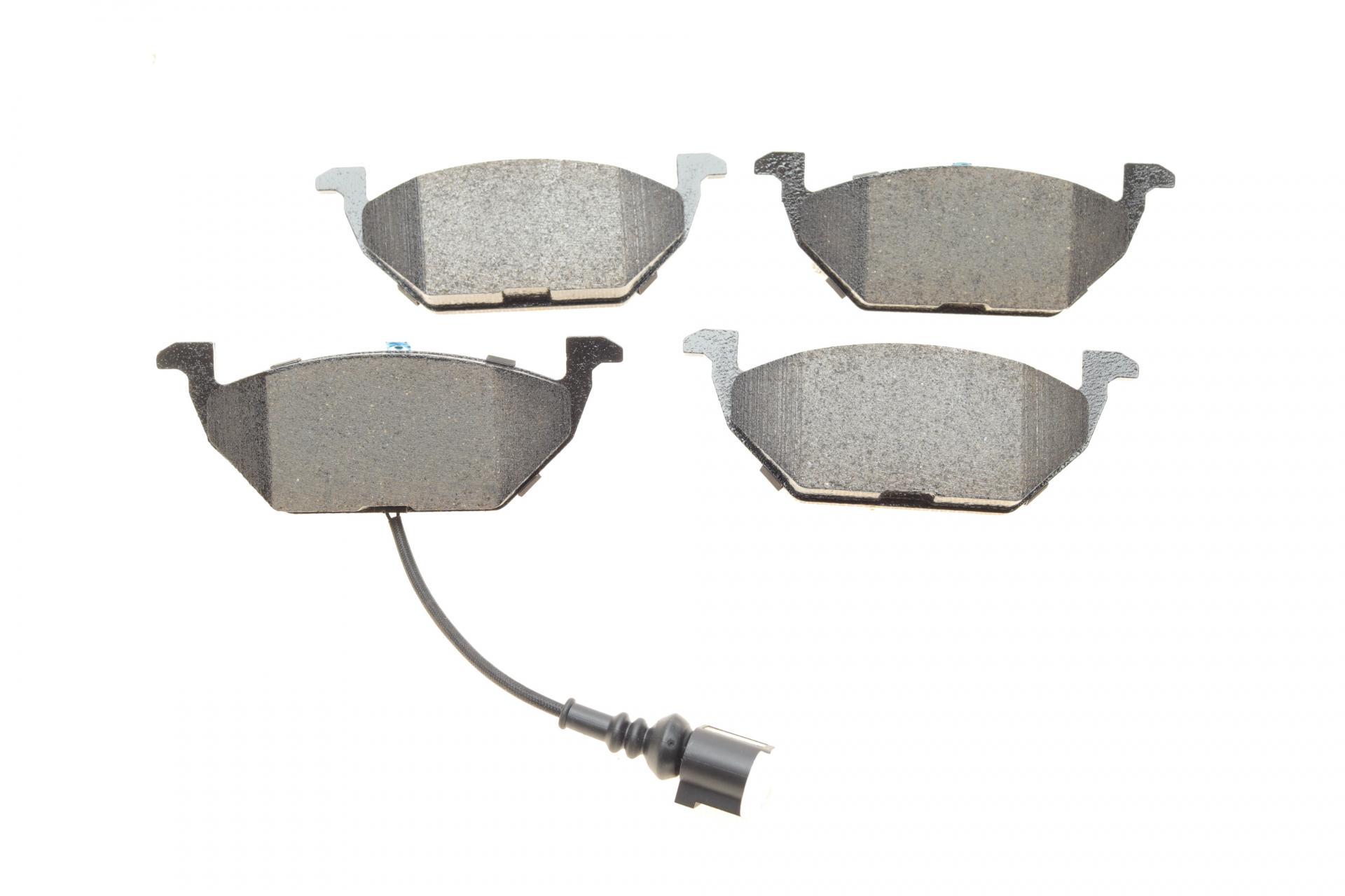 Тормозные колодки передние METELLI для Audi A3/Skoda Octavia 96-13/Fabia 99-/VW Caddy/Golf 96-15 с датчиком (22-0211-2)