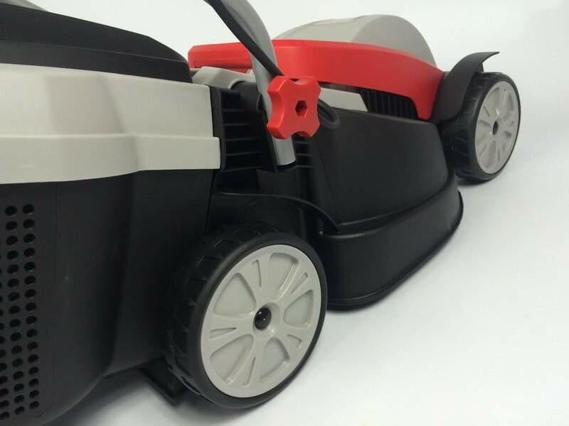 Газонокосарка AL-KO Classic 3.22 SE (112805) - фото 2 Газонокосарка AL-KO Classic 3.22 SE (112805) - фото 2