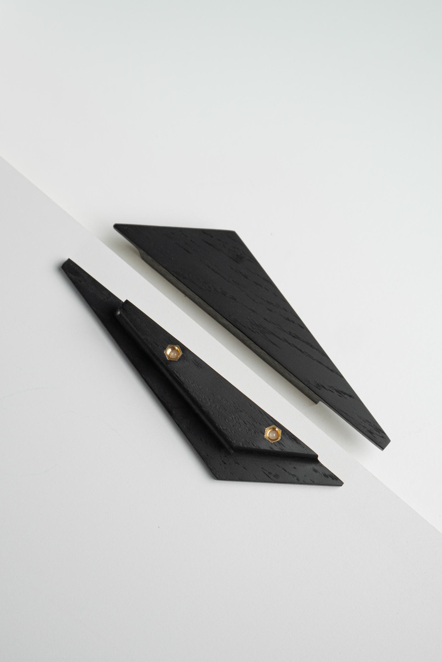 Меблева ручка Triagle із дерева комплект 183 мм Black - фото 3 Меблева ручка Triagle із дерева комплект 183 мм Black - фото 3