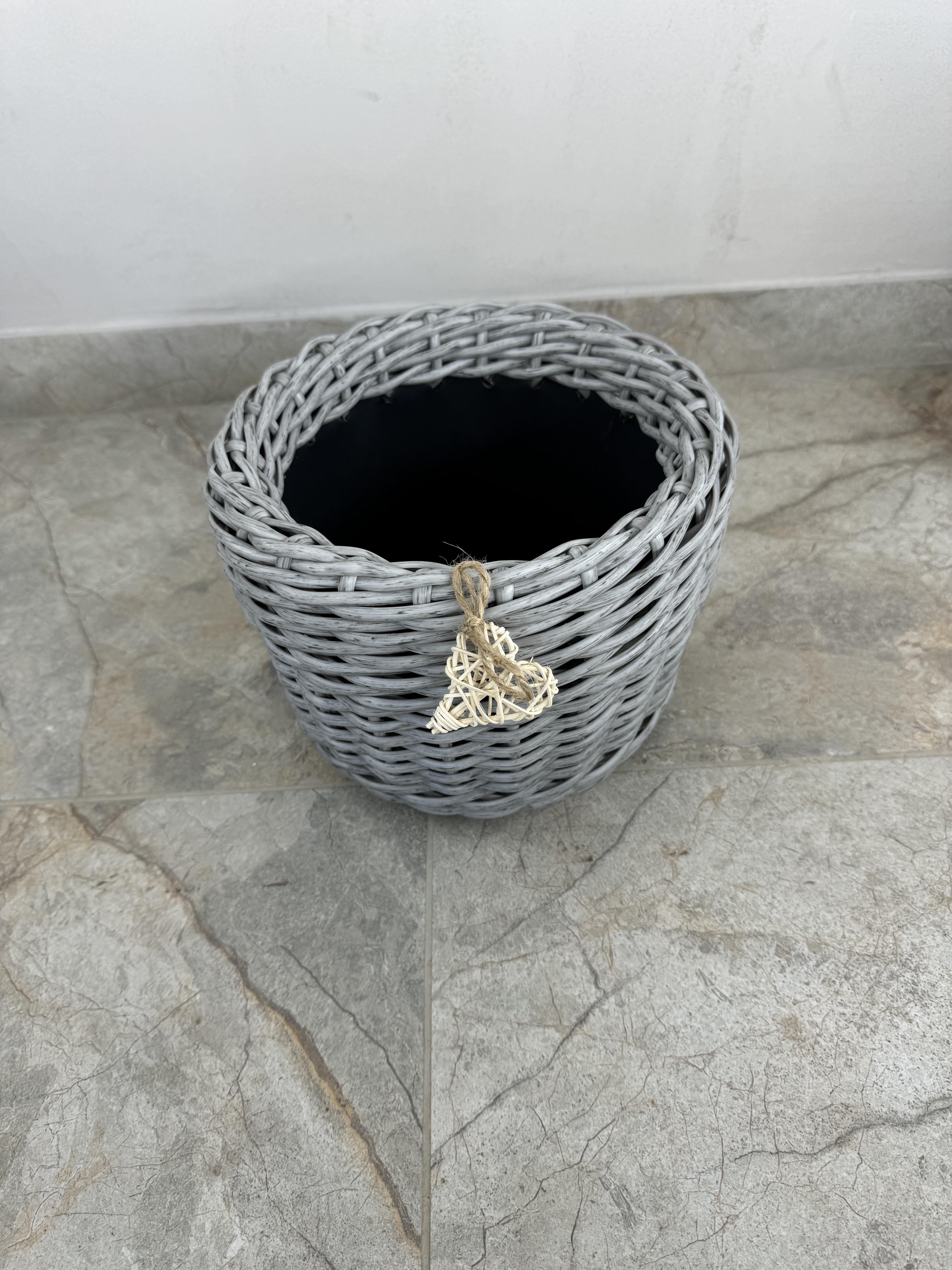 Кашпо из искусственного ротанга ручной работы 5 л Серебристо-серый (32743) - фото 3 Кашпо из искусственного ротанга ручной работы 5 л Серебристо-серый (32743) - фото 3