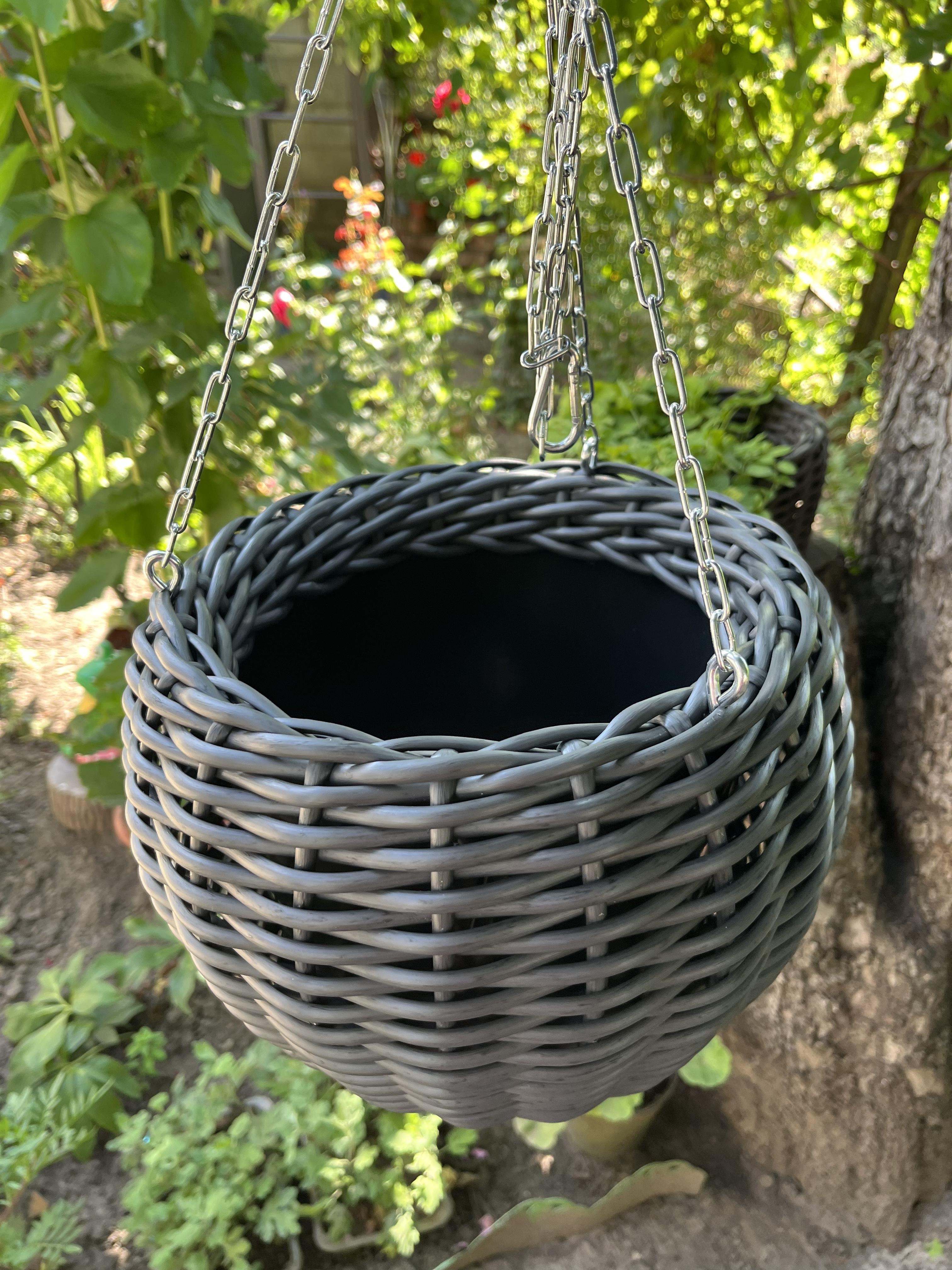 Кашпо подвесное для цветов из искусственного ротанга 5 л Графит (27921710) - фото 1 Кашпо подвесное для цветов из искусственного ротанга 5 л Графит (27921710) - фото 1