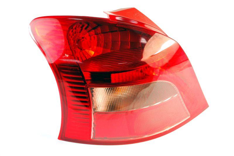 Ліхтар задній лівий Toyota Yaris 2005-2010 (212-19P3L-LD-AE)