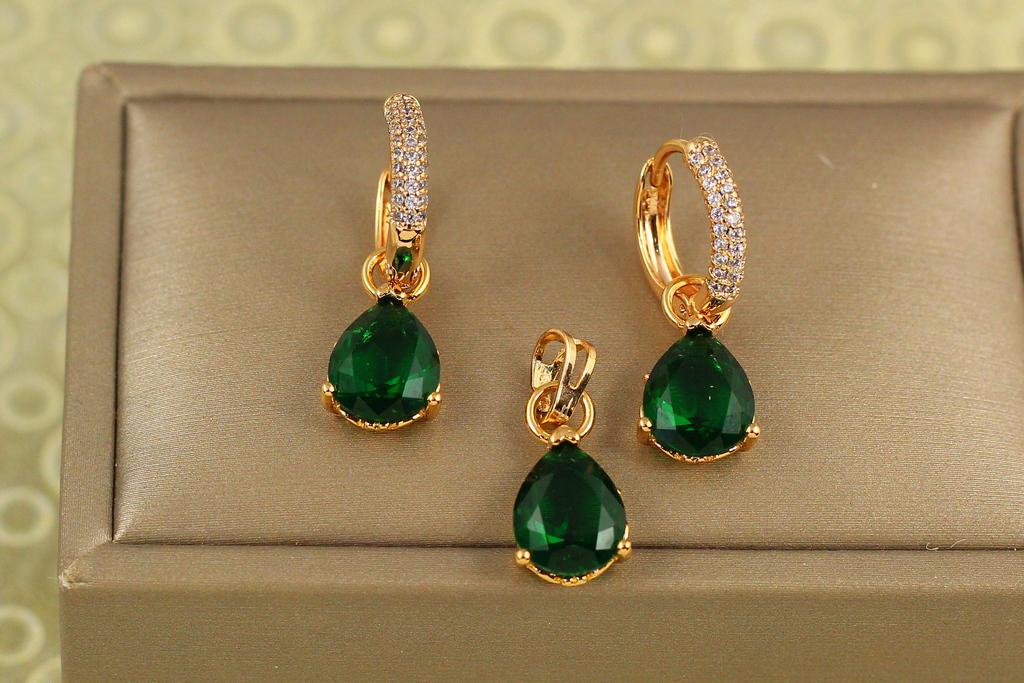 Набір Xuping Jewelry сережки і кулон з зеленою зйомною краплею Золотистий (34781429)