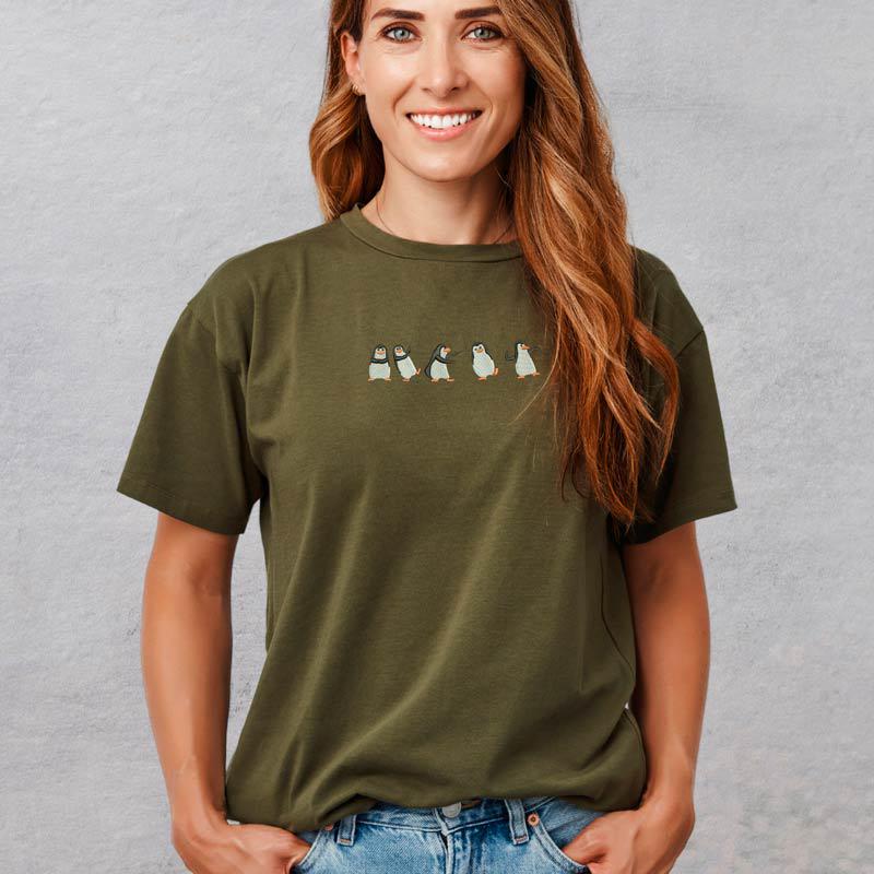 Футболка жіноча з вишивкою пінгвінів 02-5 M (278453-15-15)