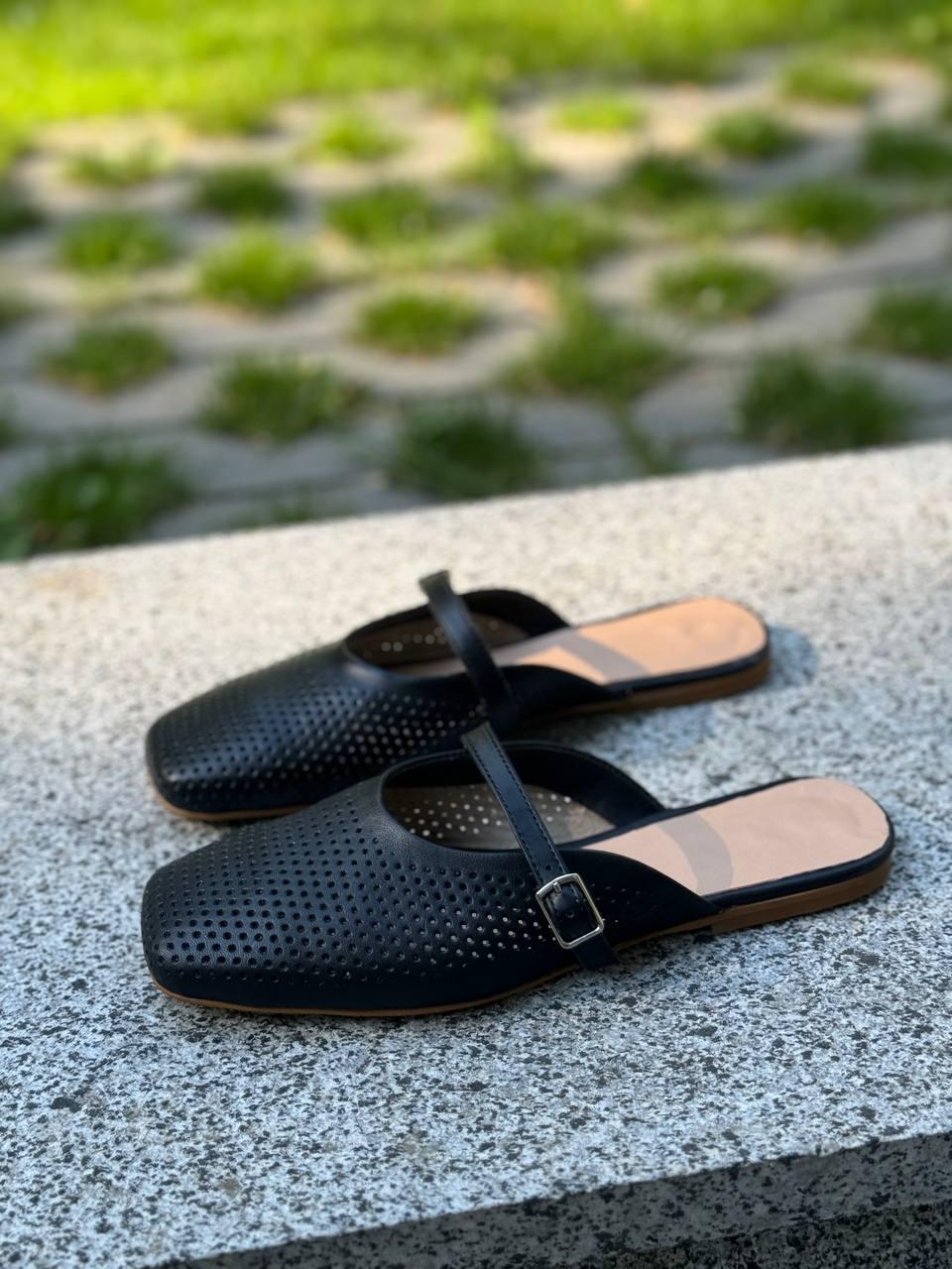 Мюлі жіночі Maya Shoes р. 40 Чорний (3045) Мюлі жіночі Maya Shoes р. 40 Чорний (3045)