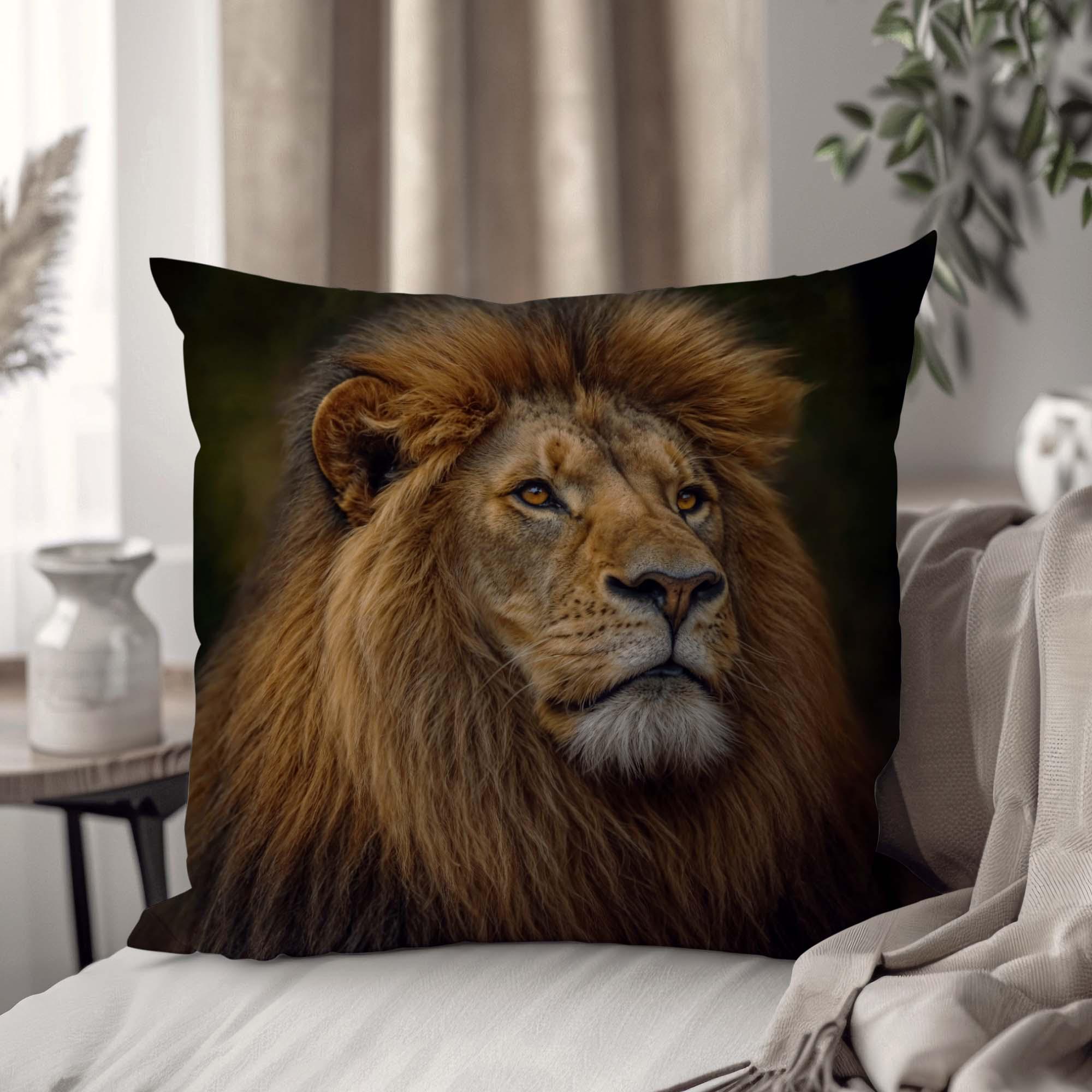 Подушка плюшевая «Lion» 45х45 см (1312245UA)