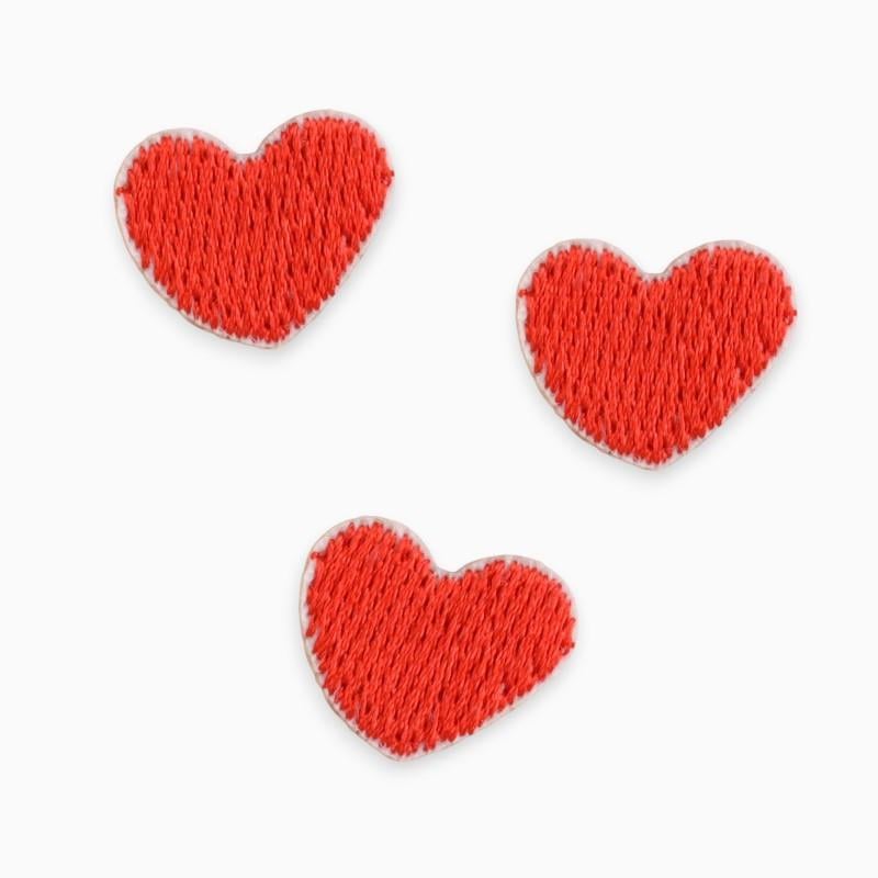 Термоаплікація Heart вишита 1,3х1,6 см 1 шт. Червоний (АК1316С07)