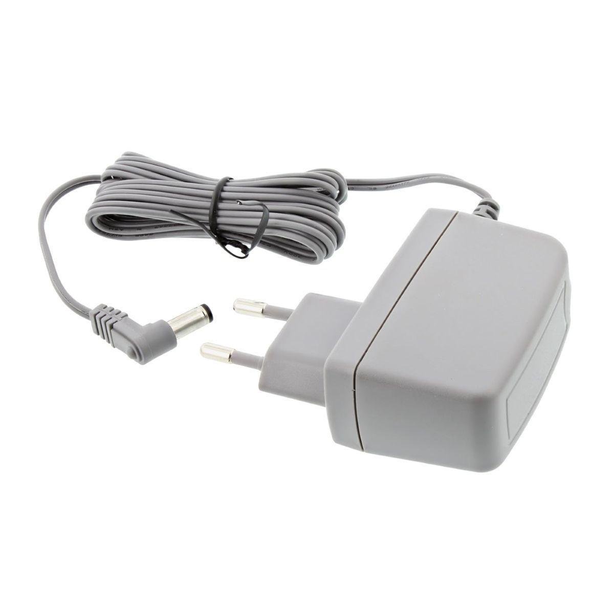 Зарядное устройство 14.4 V ADS-13G-22 для аккумуляторного пылесоса Electrolux (4055421046) Зарядное устройство 14.4 V ADS-13G-22 для аккумуляторного пылесоса Electrolux (4055421046)