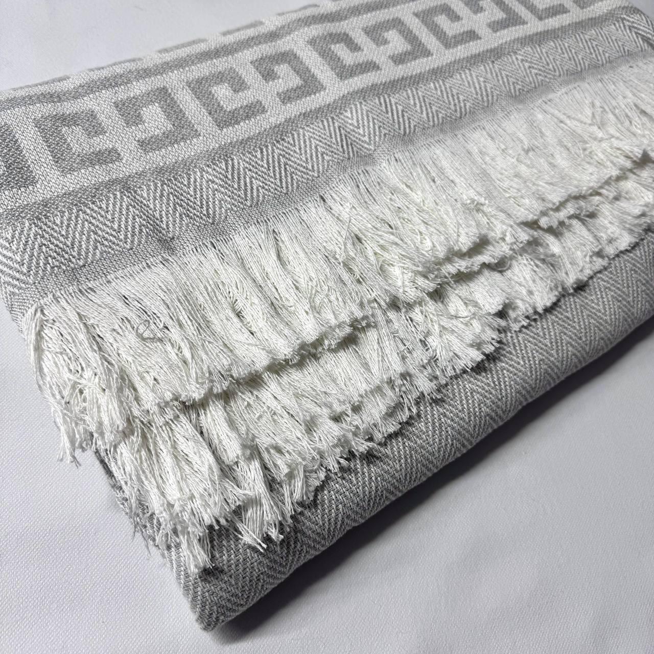 Плед Геометричний орнамент 220x230 см Сірий (32615110)