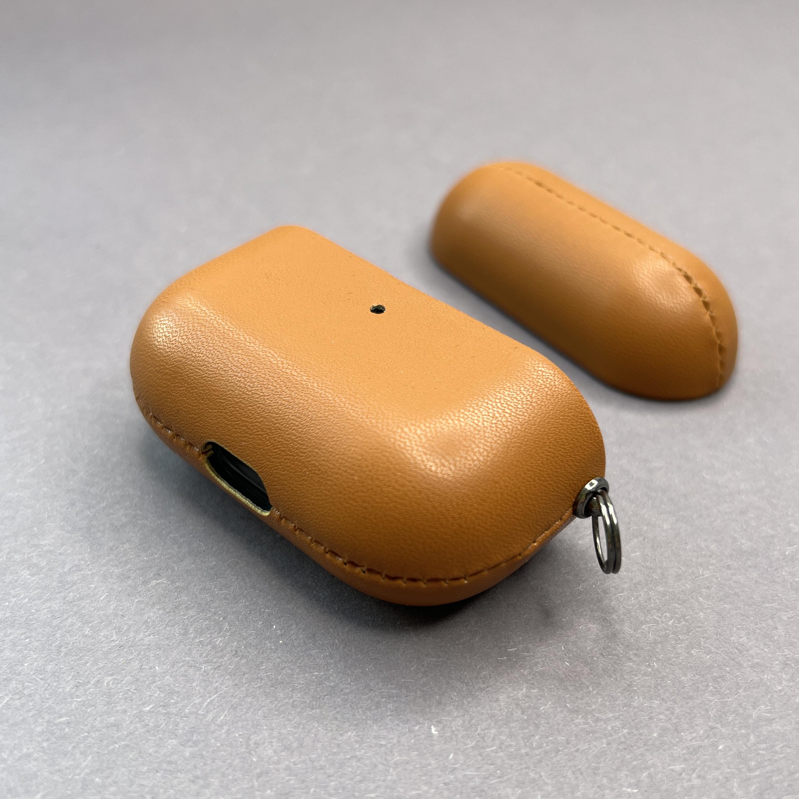 Чехол Leather Nappa для Apple Airpods Pro с карабином противоударный кожаный - фото 2