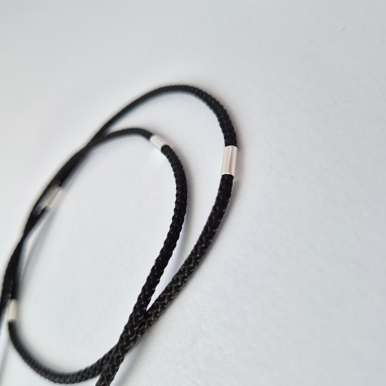 Шнурок ювелірний шовковий зі вставками срібло 925 проби 2,27 г 2 мм 40 см Чорний (660) - фото 4 Шнурок ювелірний шовковий зі вставками срібло 925 проби 2,27 г 2 мм 40 см Чорний (660) - фото 4