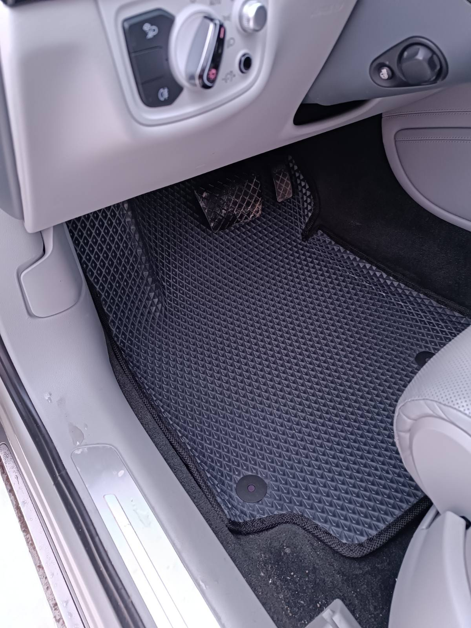 Автокилимки в салон EVA для Audi A8 АКП D4 Long 2010-17 А8 (2079513574)