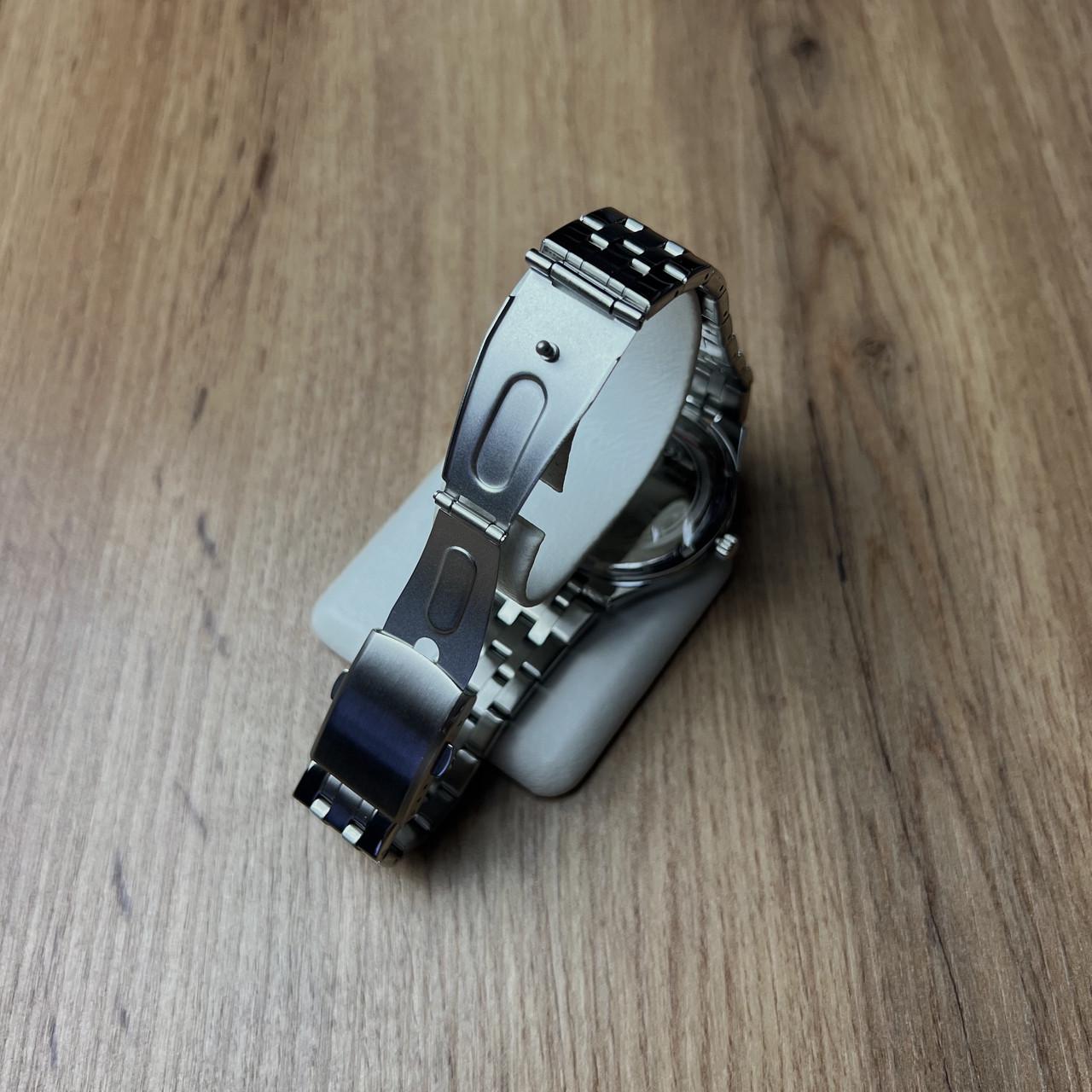 Годинник металевий Skmei з датою жіночий/чоловічий Сріблястий/Білий (z063-2) - фото 5 Годинник металевий Skmei з датою жіночий/чоловічий Сріблястий/Білий (z063-2) - фото 5