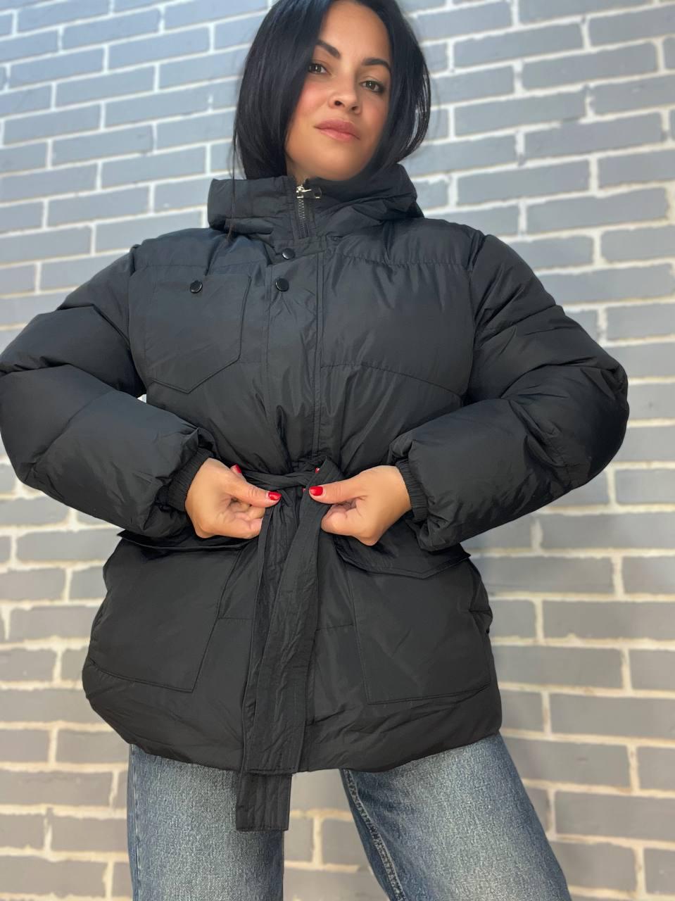 Куртка жіноча RUIXI 6093 парка пуффер з паском подовжена з капюшоном оверсайз р. 46 Чорний (949) - фото 7 Куртка жіноча RUIXI 6093 парка пуффер з паском подовжена з капюшоном оверсайз р. 46 Чорний (949) - фото 7