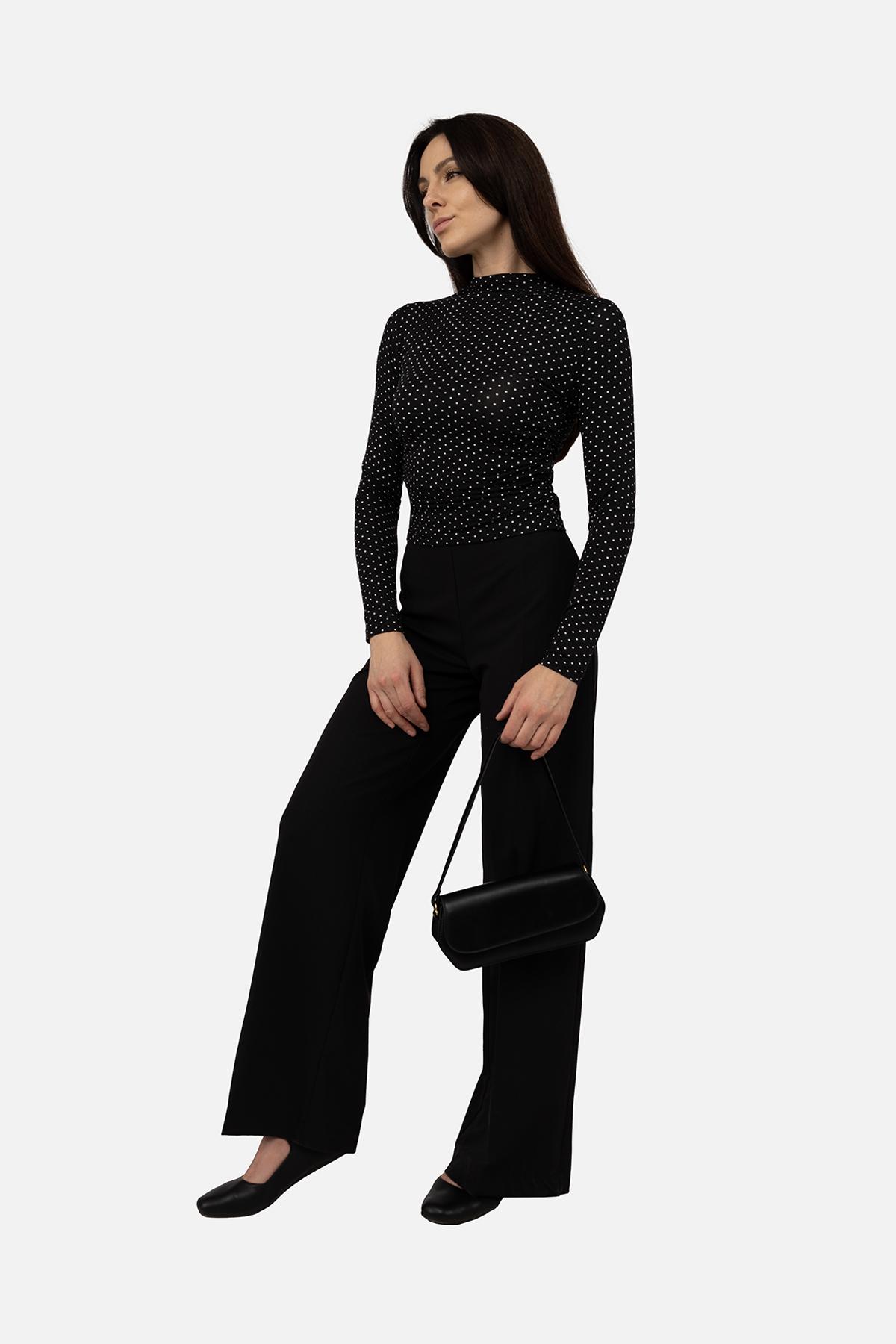 Футболка з довгим рукавом жіноча ЦБ-00268956 р. 48 Чорний (SKT001042090) - фото 2 Футболка з довгим рукавом жіноча ЦБ-00268956 р. 48 Чорний (SKT001042090) - фото 2