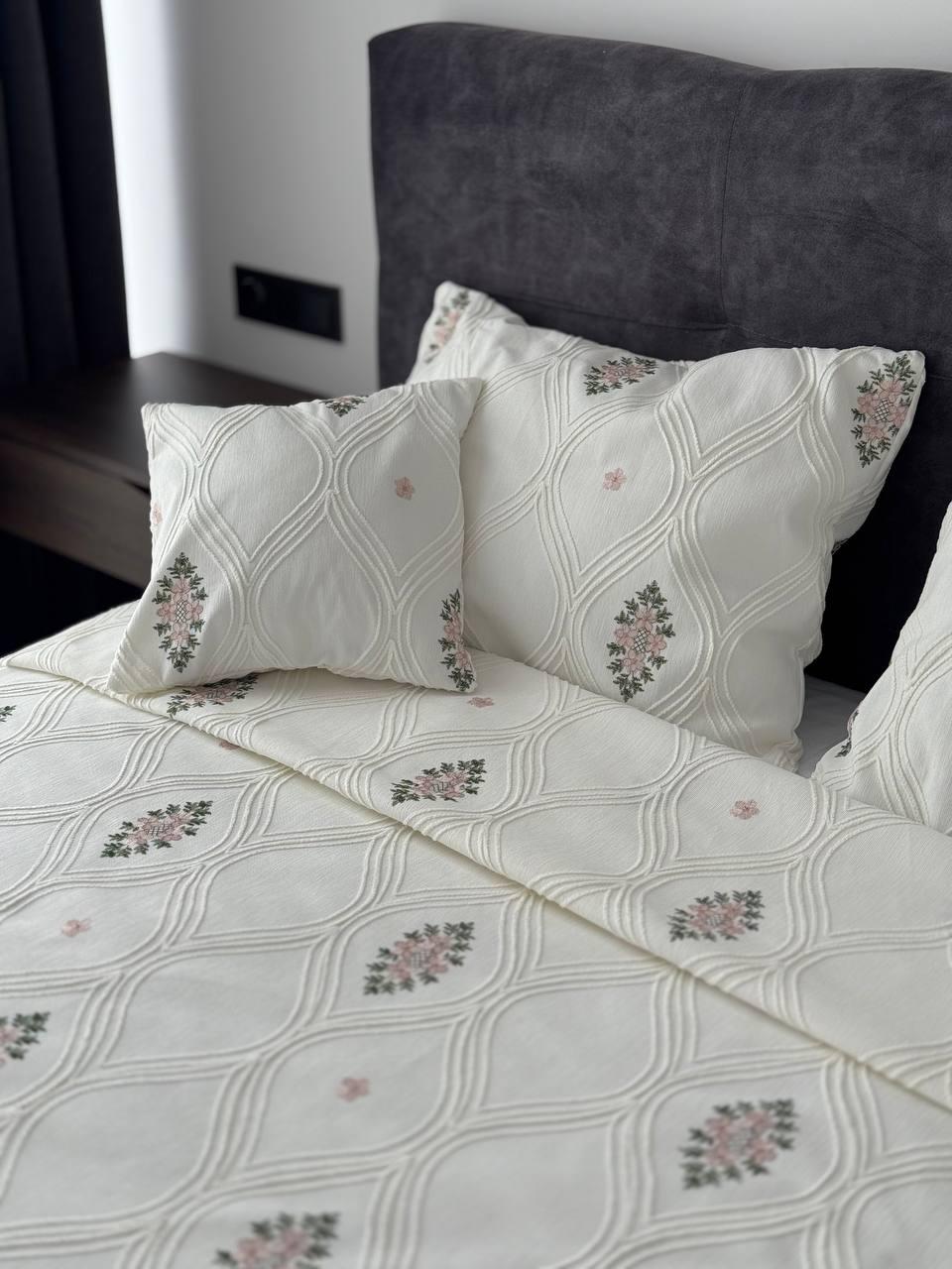 Покрывало Барокко №6 хлопок 240х250 см Молочный (55677-6-240x250cm) - фото 9 Покрывало Барокко №6 хлопок 240х250 см Молочный (55677-6-240x250cm) - фото 9