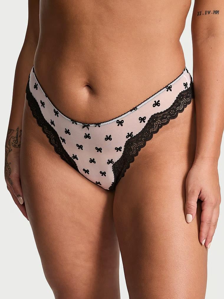Трусики стринги Victoria's Secret Tease Mesh Lace-Trim High-Leg Thong Panty XS Белый (26967752) Трусики стринги Victoria's Secret Tease Mesh Lace-Trim High-Leg Thong Panty XS Белый (26967752)