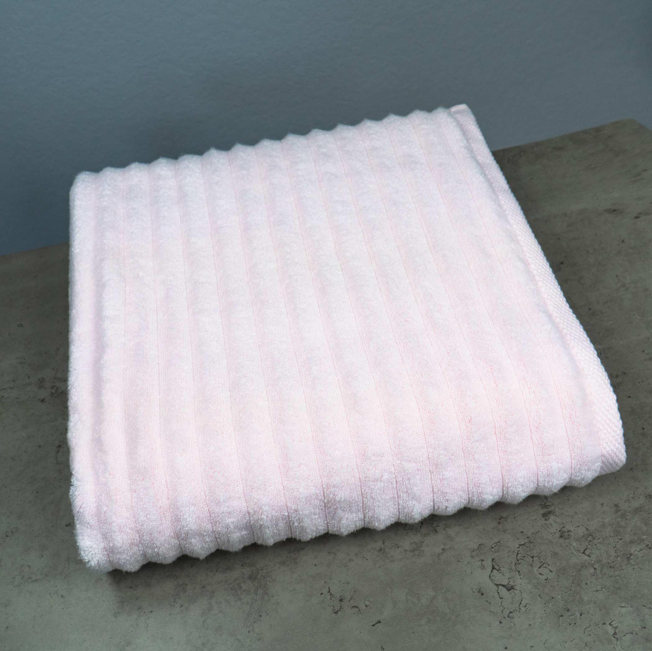 Полотенце банное GM Textile Зеро Твист 70x140 см Светло-розовый (550-150-zt-lpink)