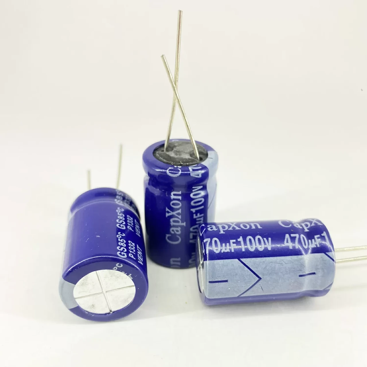 Конденсаторы электролитические CapXon 470 мкф 100V 16x25 мм 85 °C (1965011345)