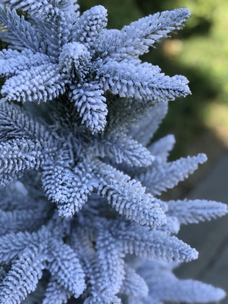 Ялинка лита Classic в мішковині 50 см Засніжений (210N/50/GS) - фото 7 Ялинка лита Classic в мішковині 50 см Засніжений (210N/50/GS) - фото 7