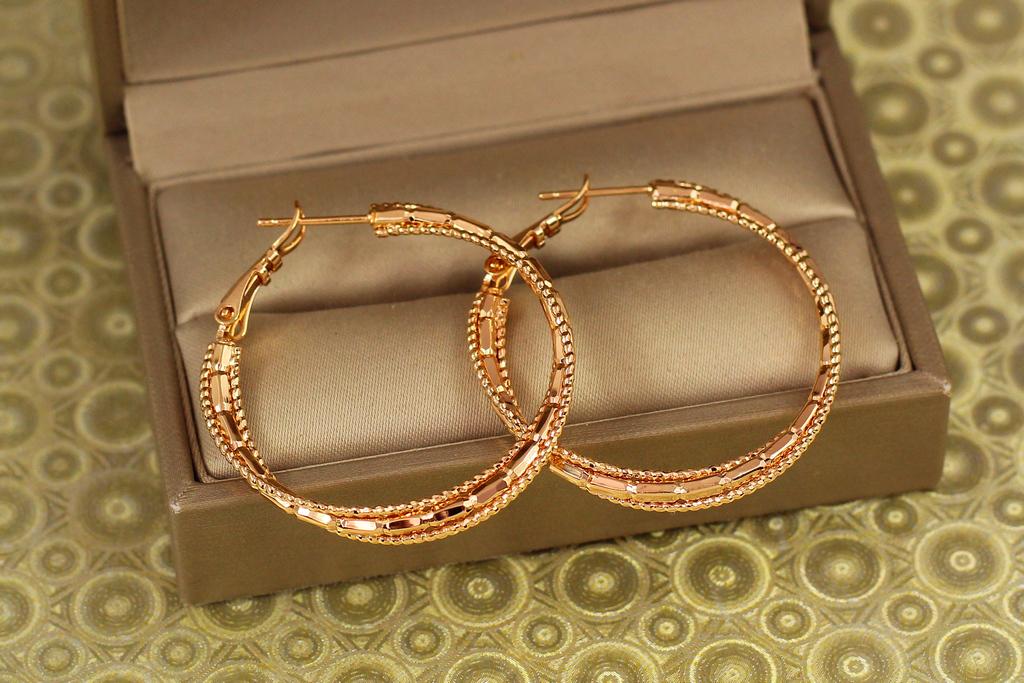 Серьги кольца Хuping Jewelry Серпантин винтовые 3,5 см Золотистый (33550373)