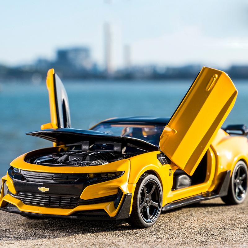 Іграшкова машинка Chevrolet Camaro з фарами, що світяться, та звуковими ефектами мотора маштаб 1:32 (VA-1130901395) - фото 7