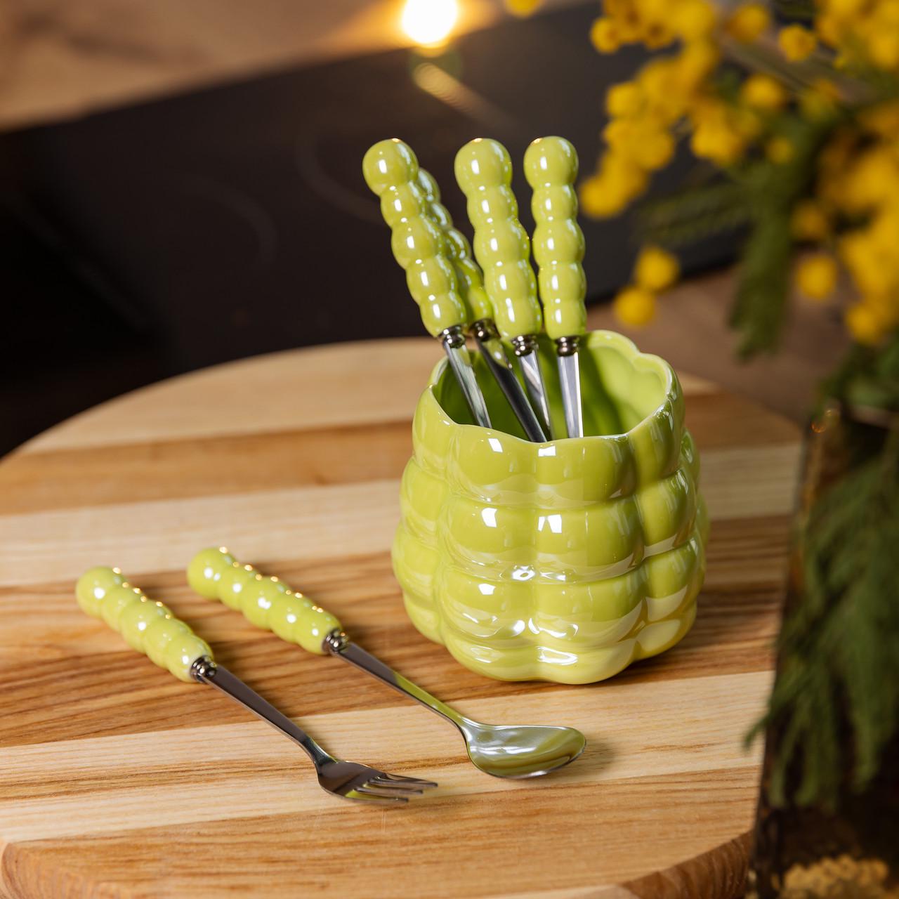 Набір десертних виделок та ложок з керамічними ручками та підставкою для 3 персон 7 приладів Салатовий - фото 6 Набір десертних виделок та ложок з керамічними ручками та підставкою для 3 персон 7 приладів Салатовий - фото 6