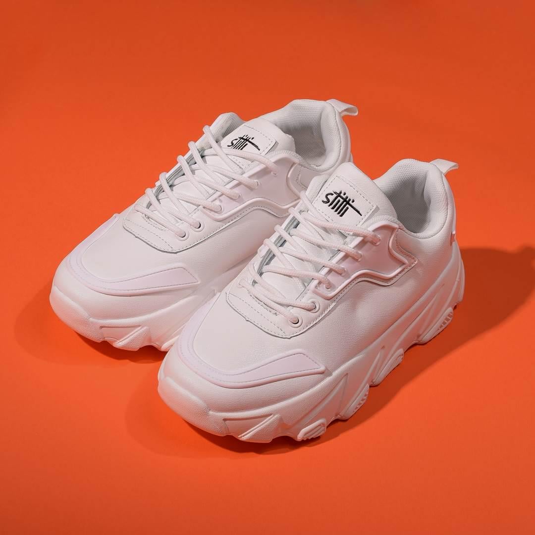 Кроссовки женские Fashion 320112 р. 39 25,5 см Кроссовки женские Fashion 320112 р. 39 25,5 см