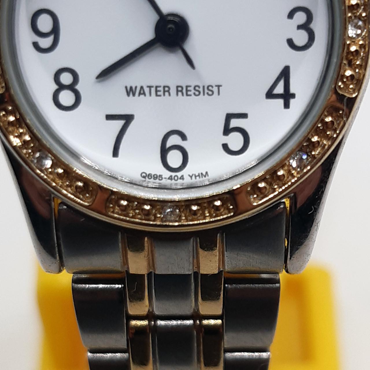 Наручний годинник Q&Q кварцовий металевий ремінець (Q695J404) - фото 3 Наручний годинник Q&Q кварцовий металевий ремінець (Q695J404) - фото 3