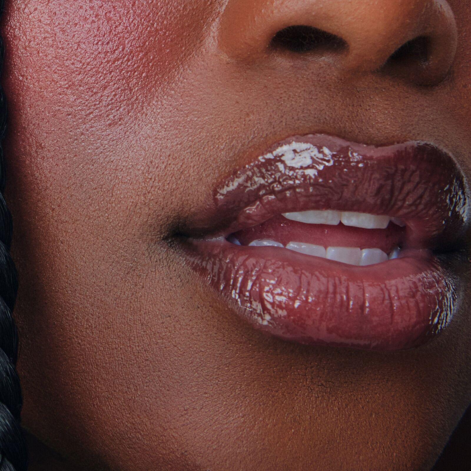 Тінт для губ пептидний Rhode Skin Peptide Lip Tint Salty Tan 10 мл (23136649) - фото 9 Тінт для губ пептидний Rhode Skin Peptide Lip Tint Salty Tan 10 мл (23136649) - фото 9