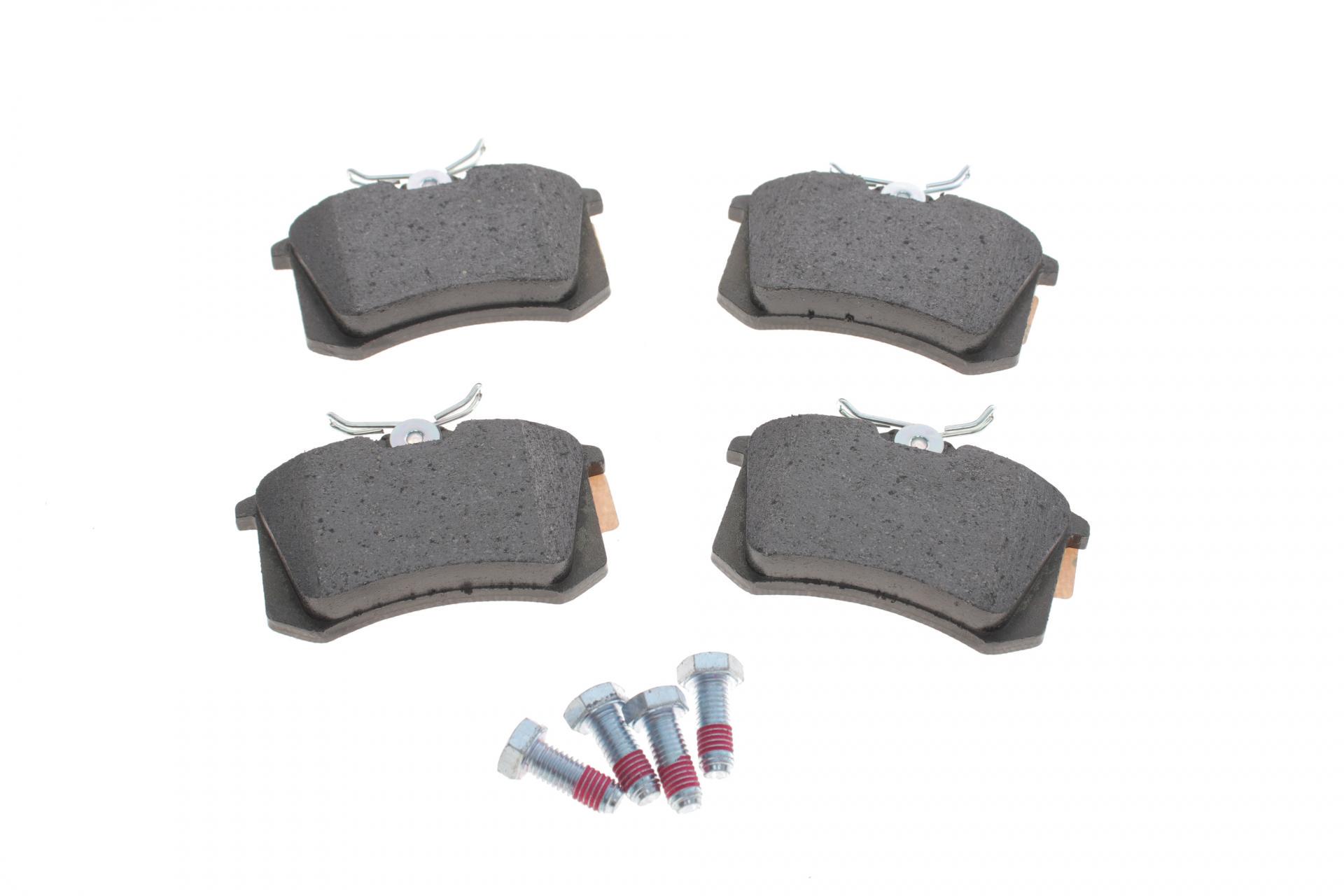 Колодки тормозные задние ZIMMERMANN для VW Golf/Passat 83-02/Peugeot 405 87-96 Lucas 87x52,8x15,2 мм (20961.152.1) Колодки тормозные задние ZIMMERMANN для VW Golf/Passat 83-02/Peugeot 405 87-96 Lucas 87x52,8x15,2 мм (20961.152.1)