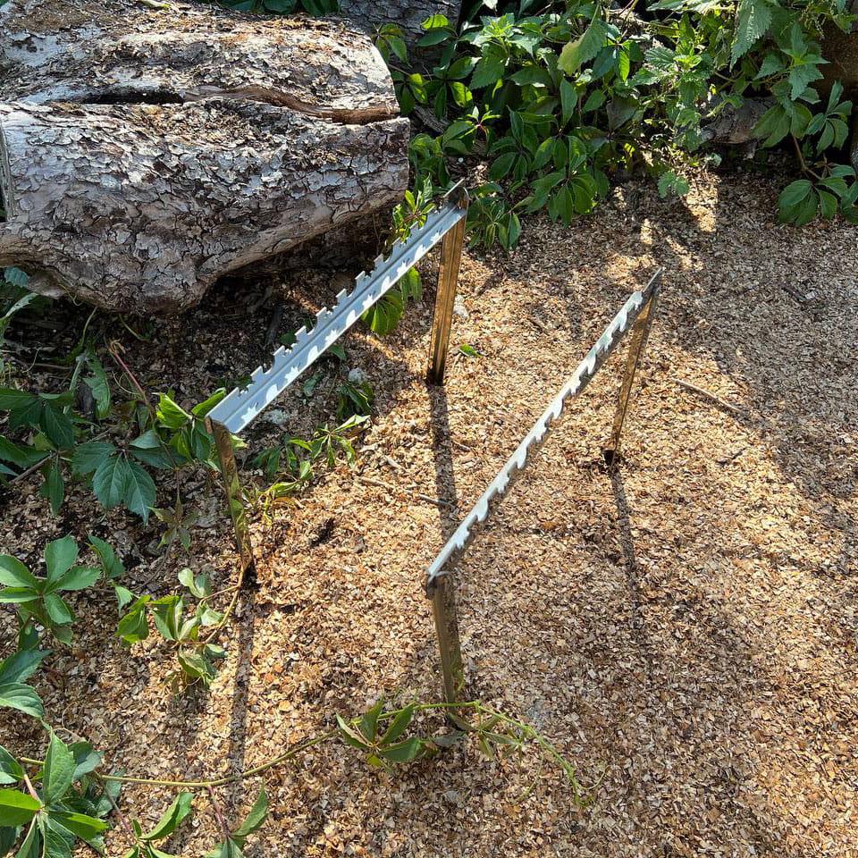 Мангал-рамка на 6 шампуров. 6 шампуров с деревянной ручкой в комплекте нержавеющая сталь.