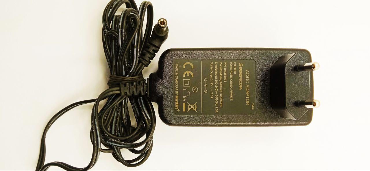 Блок живлення імпульсний для ноутбуків Sagemcom NBS36C120250HE 12V/2,5A 5,5х2,5 мм (20430) - фото 1