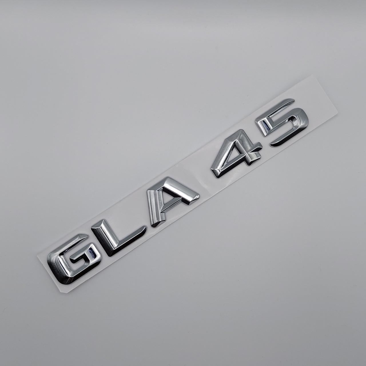 Емблема напис GLA45 на задню частину Mercedes Benz (1704391775)