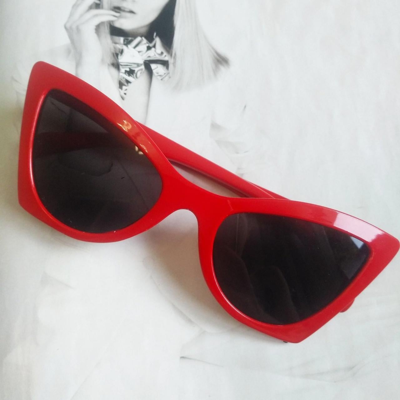 Солнцезащитные очки в стиле Кошачий глаз винтажные Красный