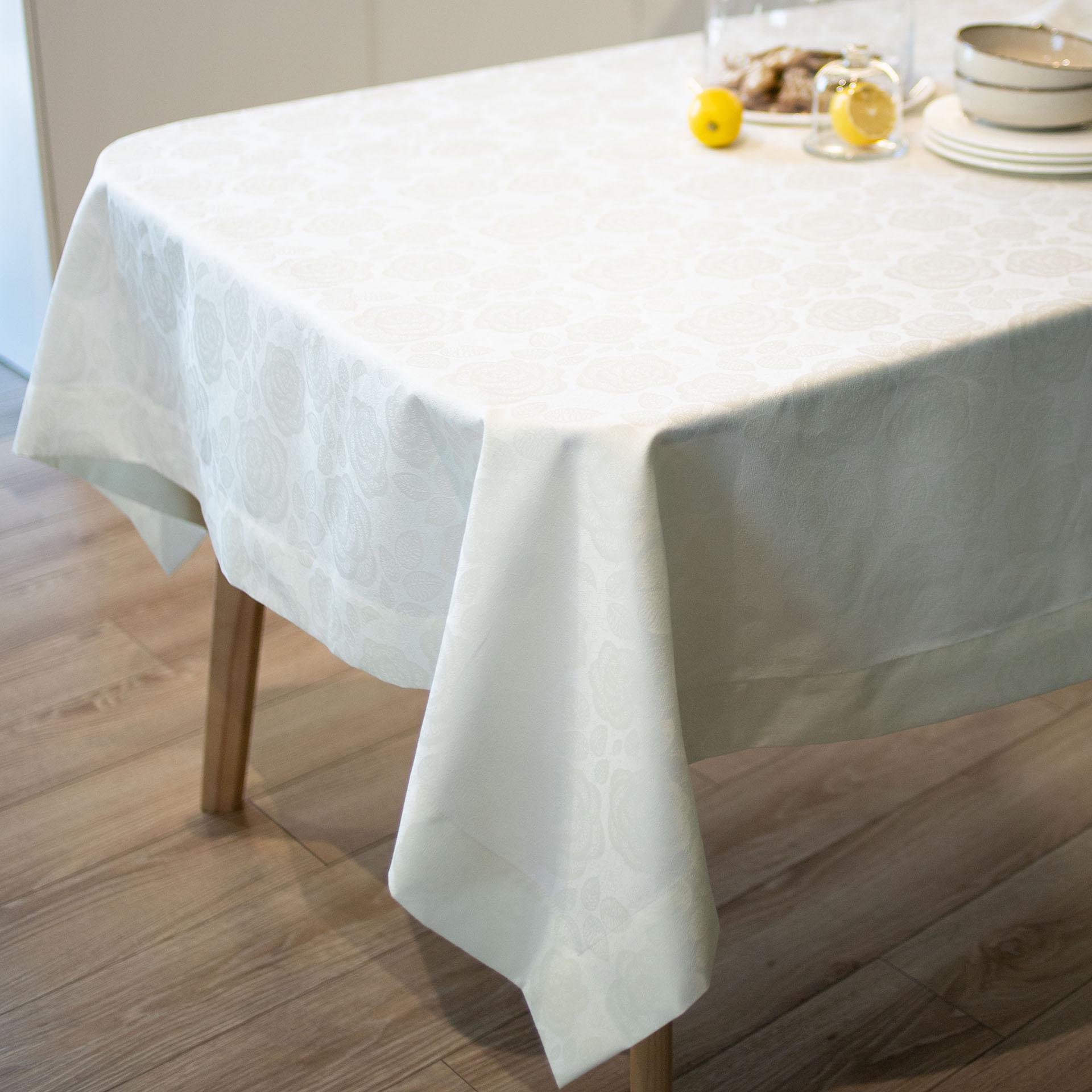 Скатертина жакардова Камелія 3,0x1,5 м Молочний кремовий (417-23/00)