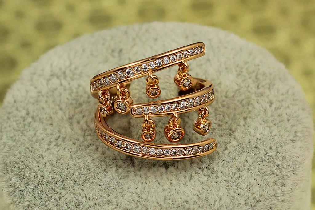 Кольцо Xuping Jewelry Забава с танцующими подвесками р. 18 Золотистый