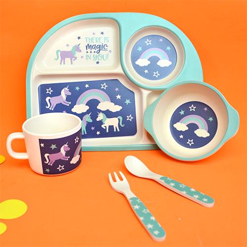 Набор детской бамбуковой посуды Stenson MH-2773-16 Единорог 5 пр. (542612) - фото 2 Набор детской бамбуковой посуды Stenson MH-2773-16 Единорог 5 пр. (542612) - фото 2